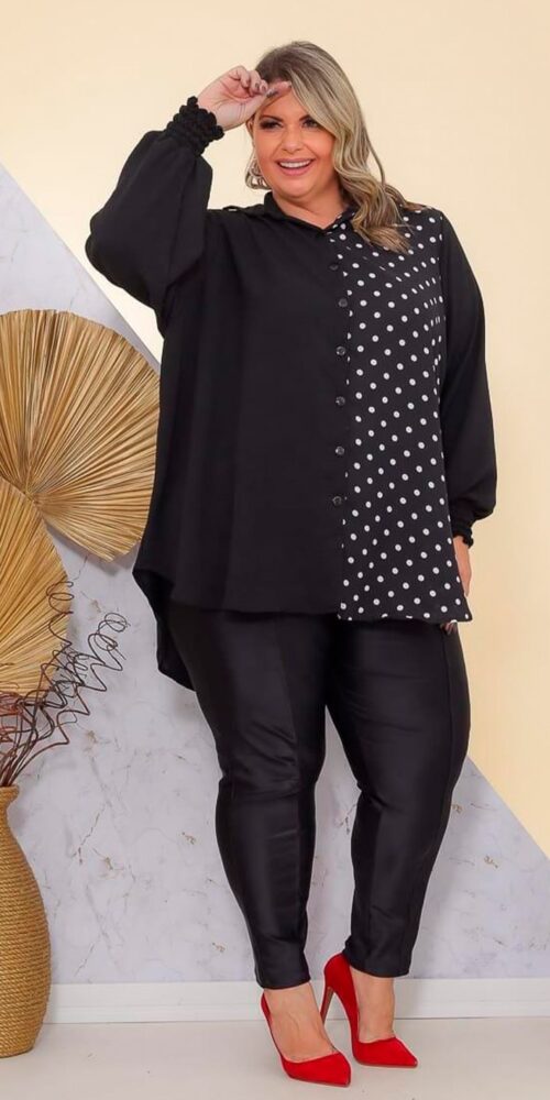 Camisa Plus Size em Crepe Duna Mangas Longas - Preto, 50