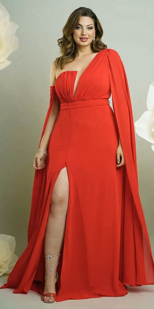 Vestido Plus Size Ombro Só com Manga Removível de Festa