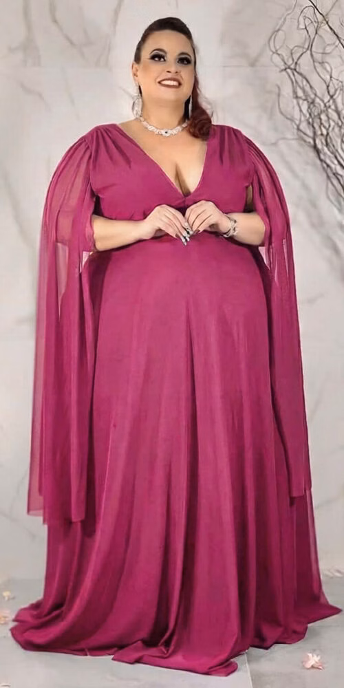 Vestido Plus Size Mangas Capa de Festa