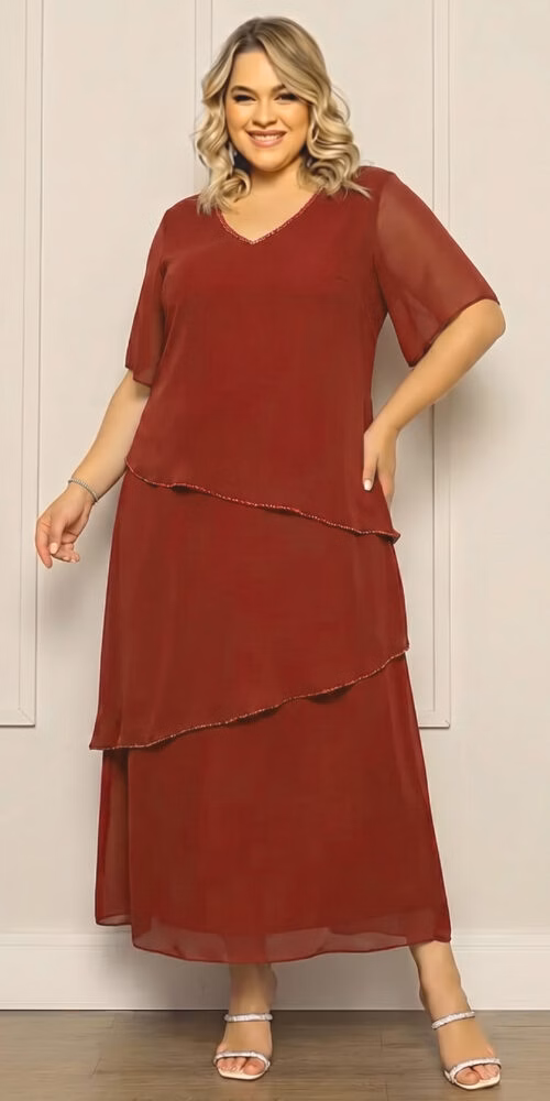 Vestido Festa Midi em Camadas Bordado Plus Size