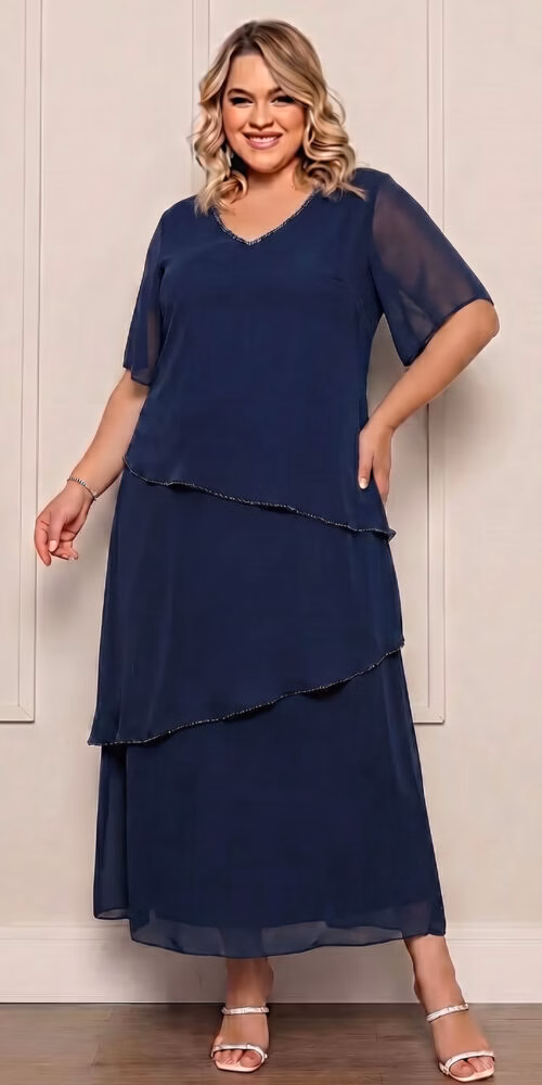 Vestido Festa Midi em Camadas Bordado Plus Size