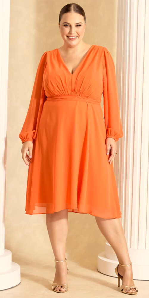 Vestido Plus Size Mide Crepe Manga Longa de festa