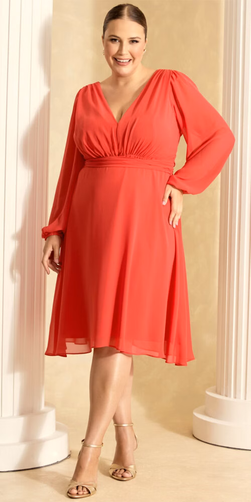 Vestido Plus Size Mide Crepe Manga Longa de festa