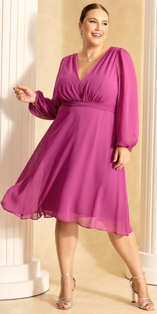 Vestido Plus Size Mide Crepe Manga Longa de festa