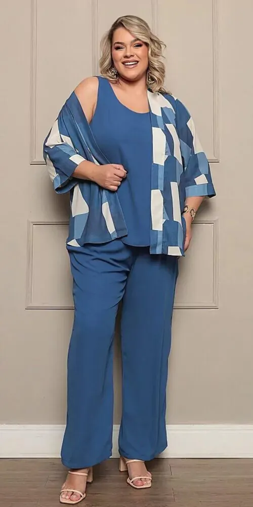 Conjunto com Kimono Estampado Plus Size
