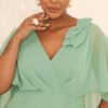 Vestido de Festa Capa Aplicação Flor Plus Size