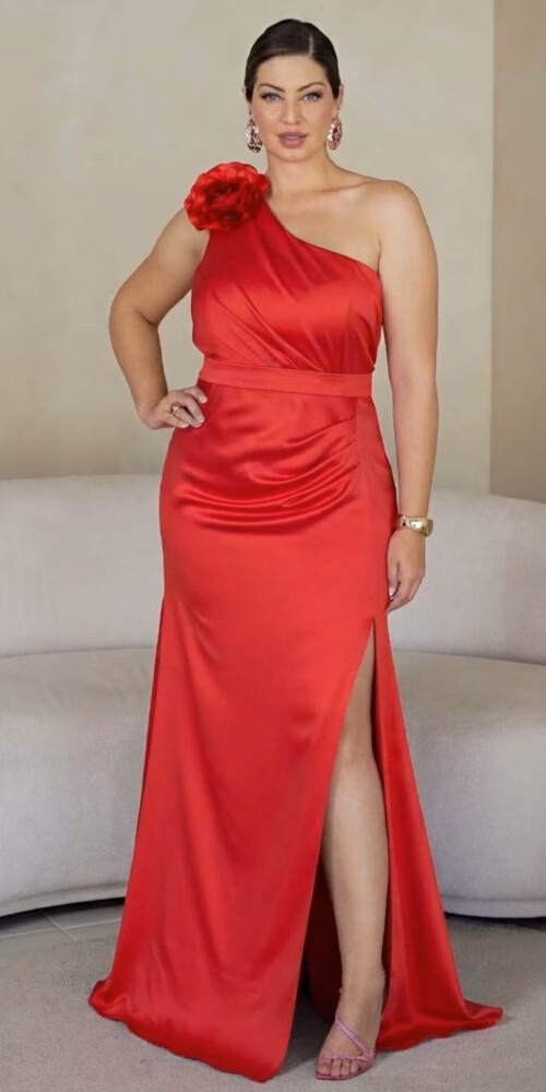 Vestido Festa Flor Ombro Só Plus Size