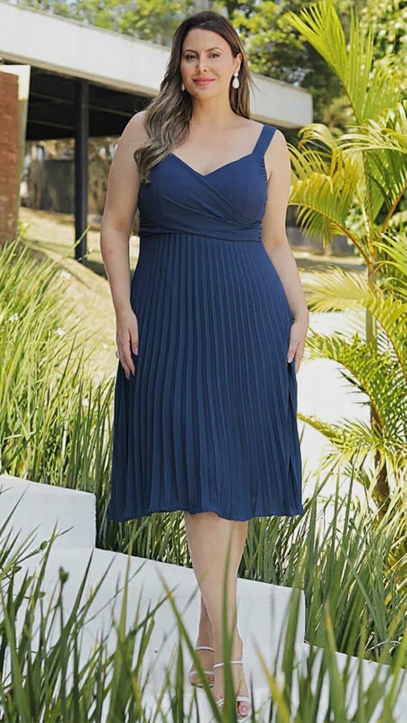 Vestido Midi Saia Plissada Plus Size