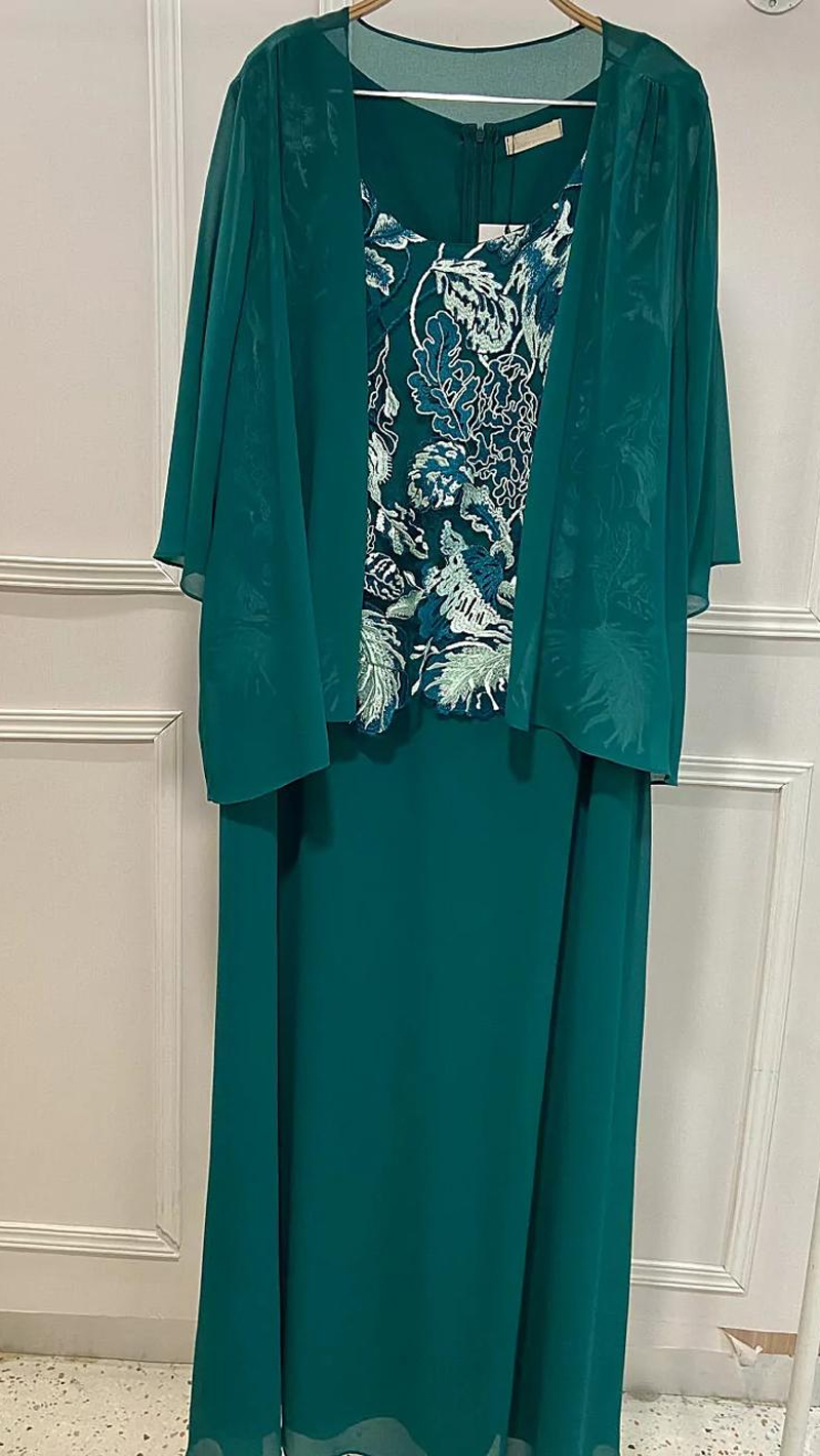 Vestido Festa Detalhe Renda com Cardigã Plus Size