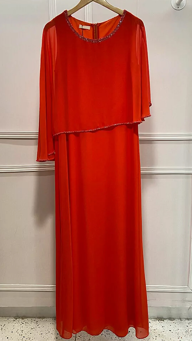 Vestido Festa com Capa Bordada à Mão Plus Size