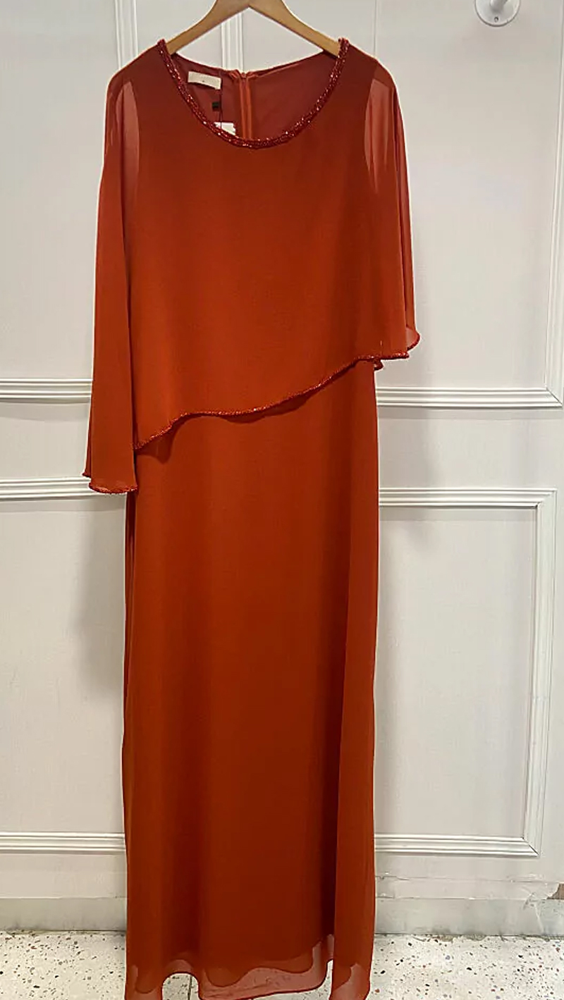 Vestido Festa com Capa Bordada à Mão Plus Size