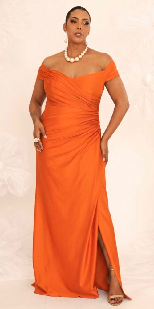 Vestido Festa Ombro a Ombro Drapeado Plus Size