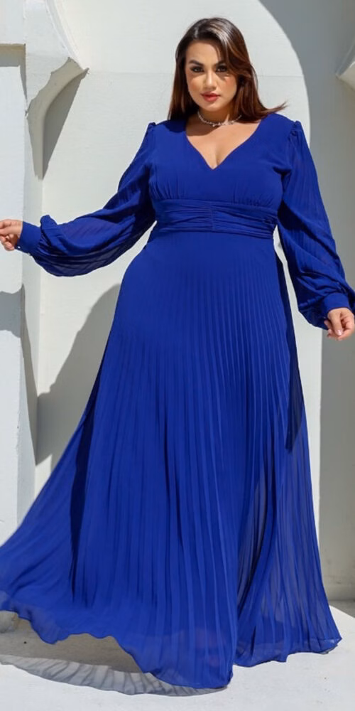 Vestido de Festa Mangas e Saia Plissadas Plus Size