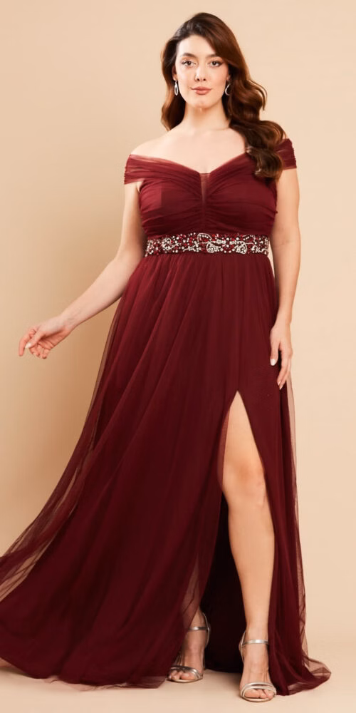 Vestido de Festa Tule Bordado Plus Size