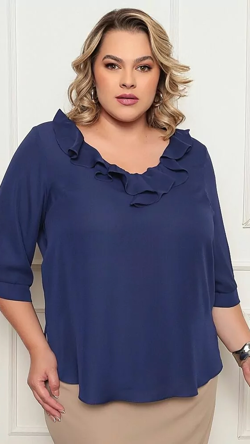 Blusa Babados em Crepe Plus Size