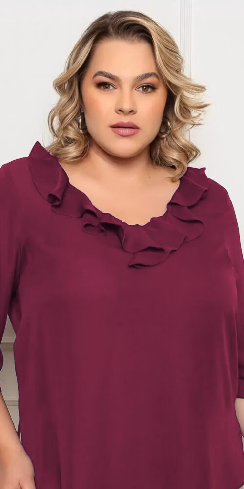 Blusa Babados em Crepe Plus Size