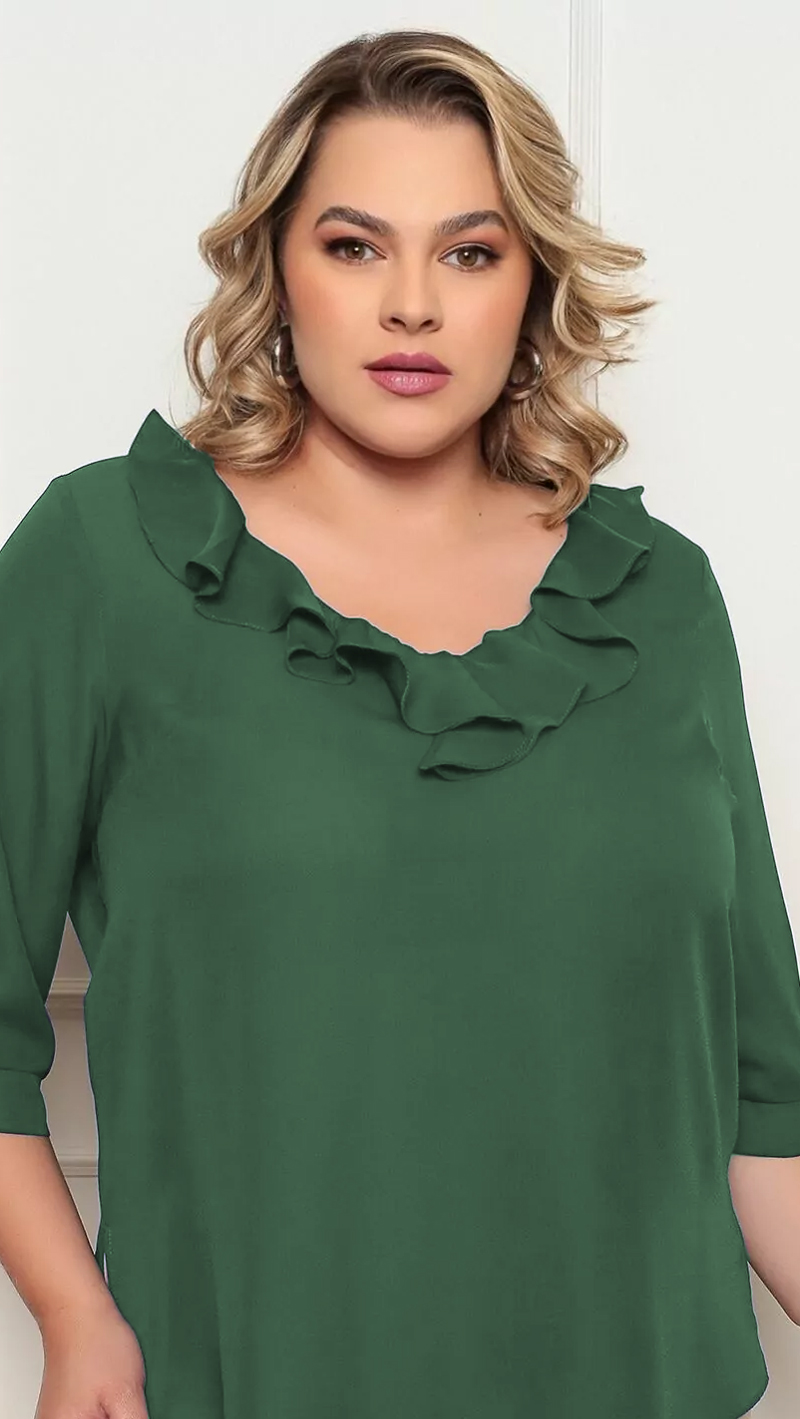 Blusa Babados em Crepe Plus Size