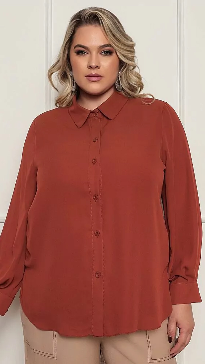 Camisa Plus Size Manga Longa em Crepe