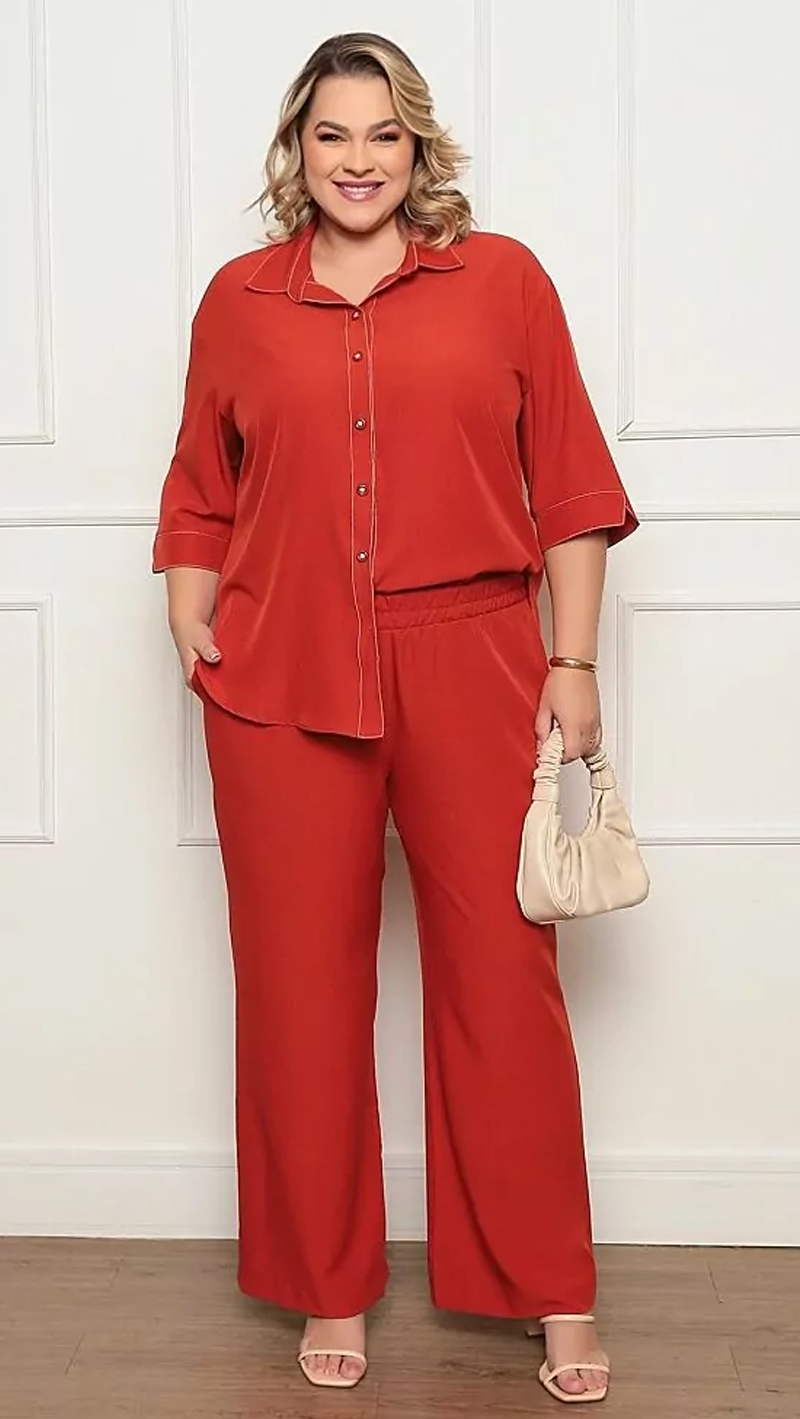Conjunto com Camisa e Calça Pantalona Plus Size