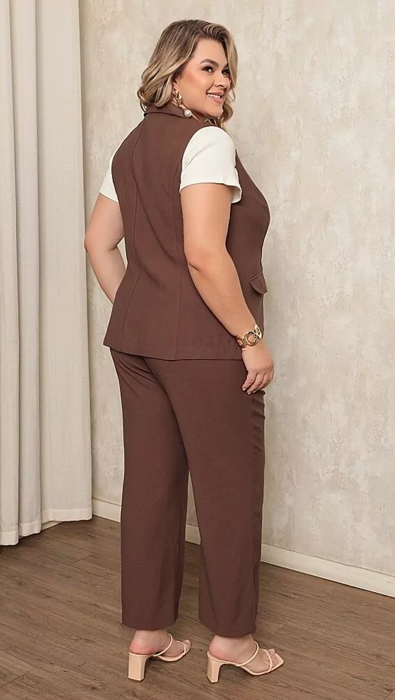 Conjunto com Colete Longo Plus Size