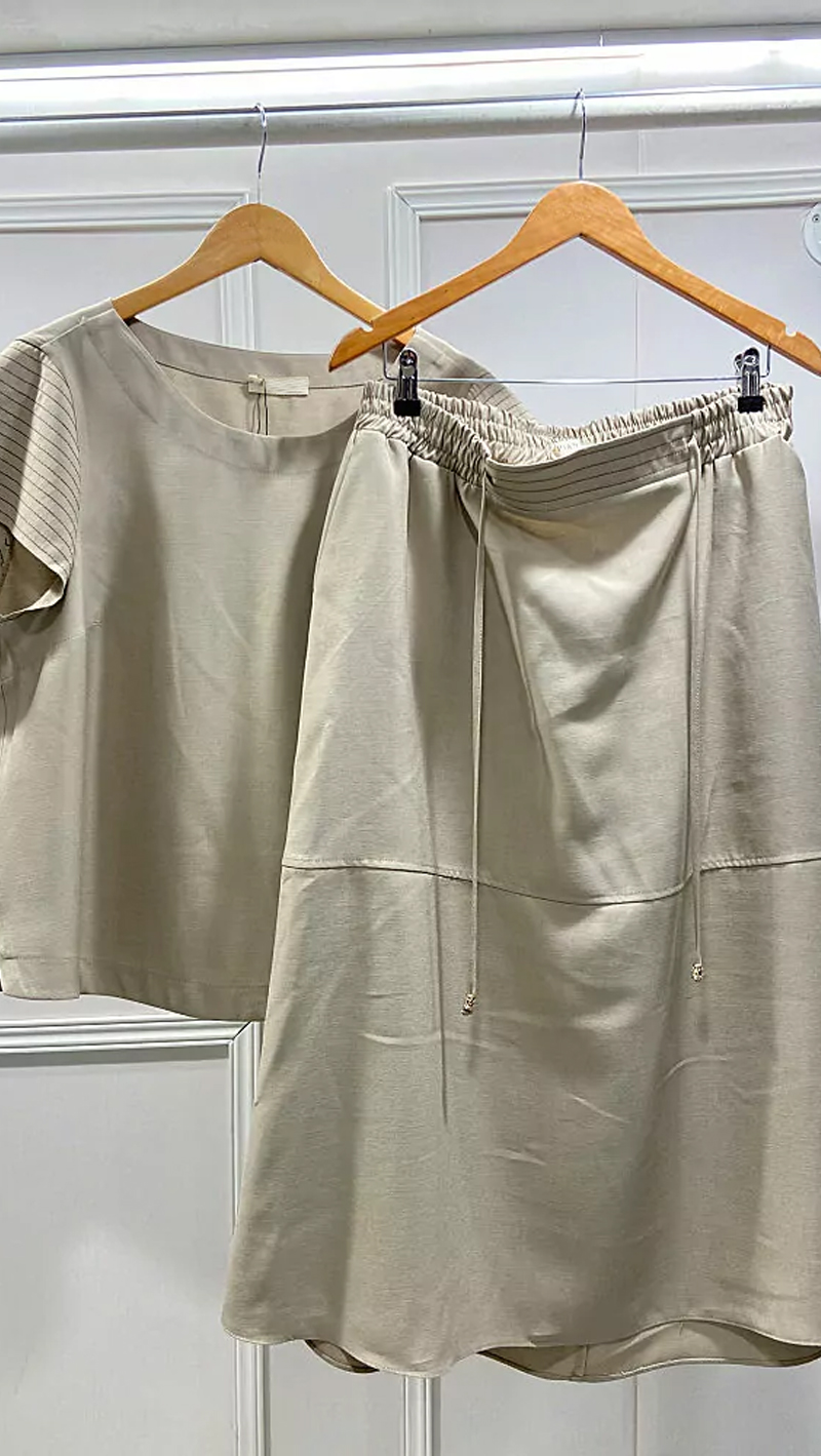 Conjunto Saia Midi Plus Size