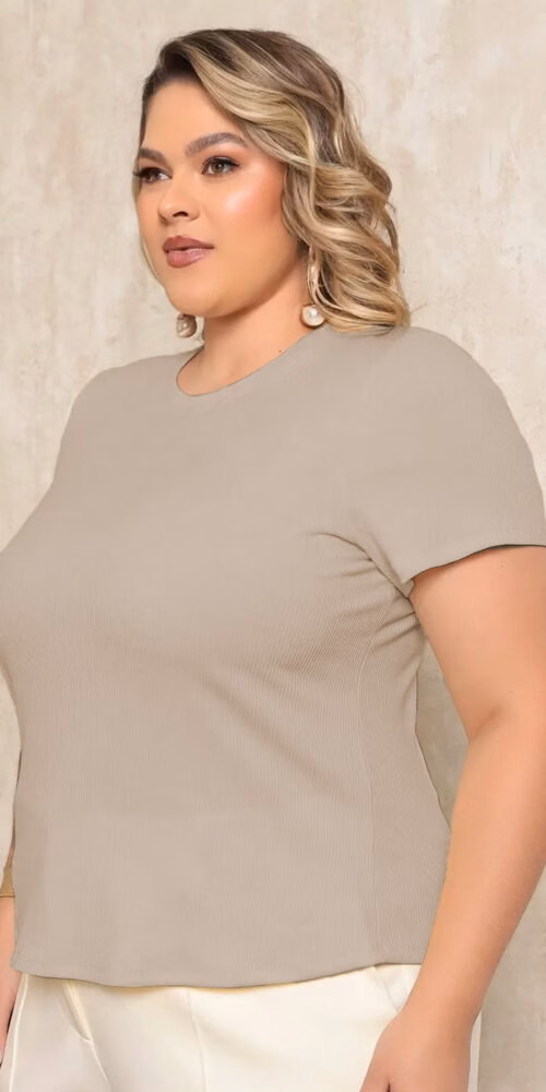 T-Shirt Plus Size Canelada