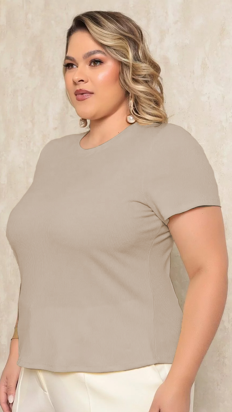 T-Shirt Plus Size Canelada