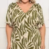 Vestido Longuete com Abertura Plus Size