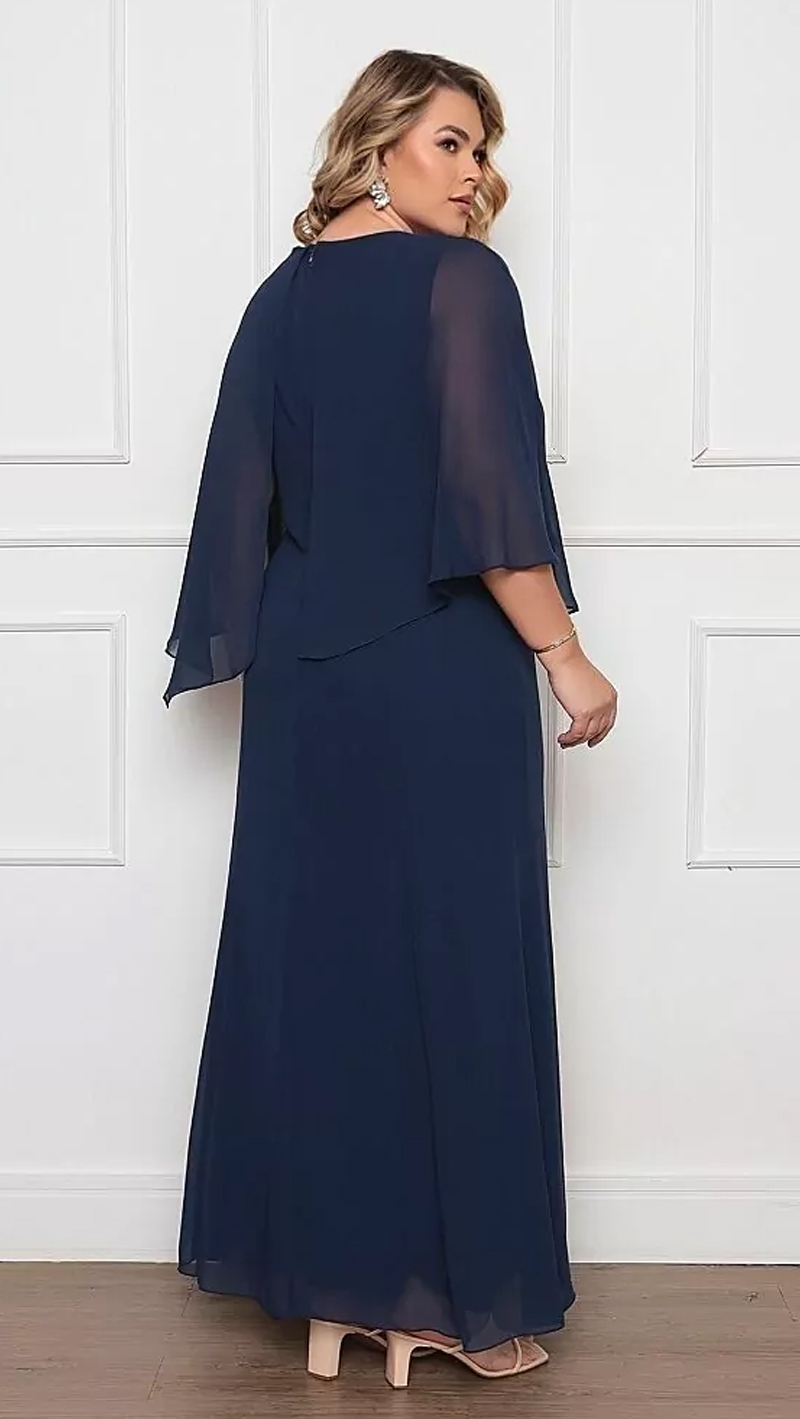 Vestido Festa Capa Aberta e Bordada Plus Size