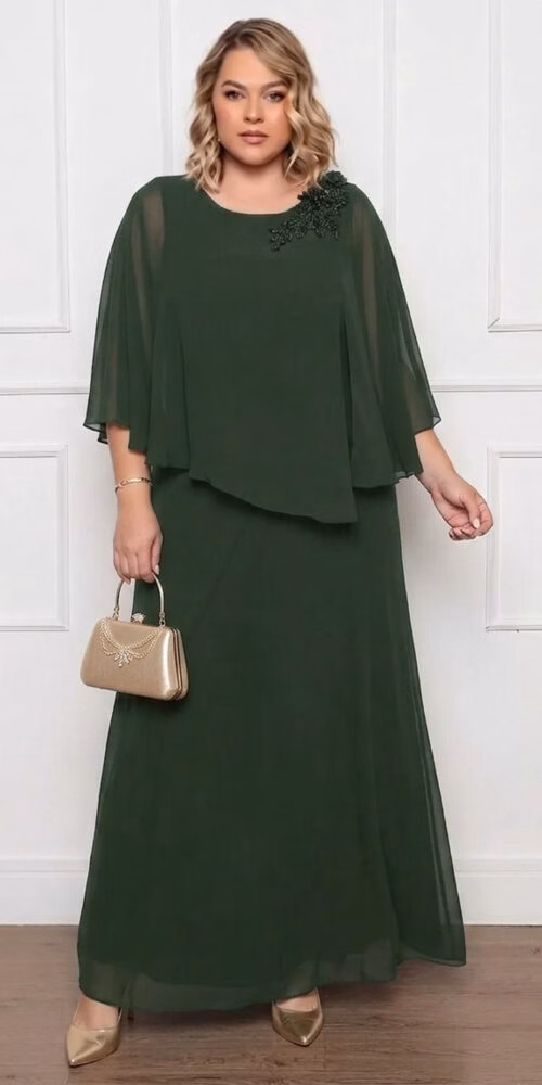 Vestido Festa Capa Aberta e Bordada Plus Size