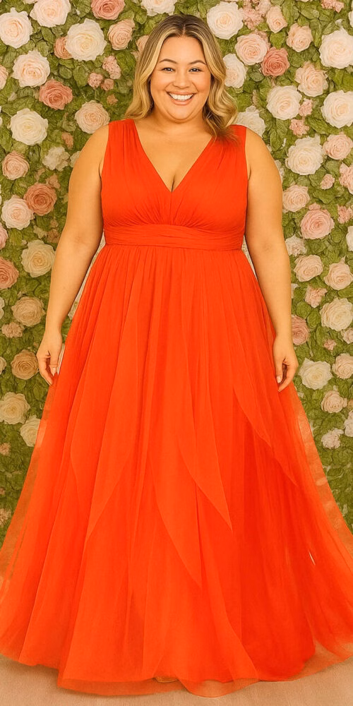 Vestido Festa Plus Size Recortes Tule