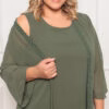 Trijunto Crepe Bordado Manual Plus Size