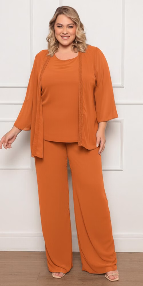 Trijunto Crepe Bordado Manual Plus Size