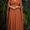 Vestido Plus Size Festa com Capa e Broche Removíveis