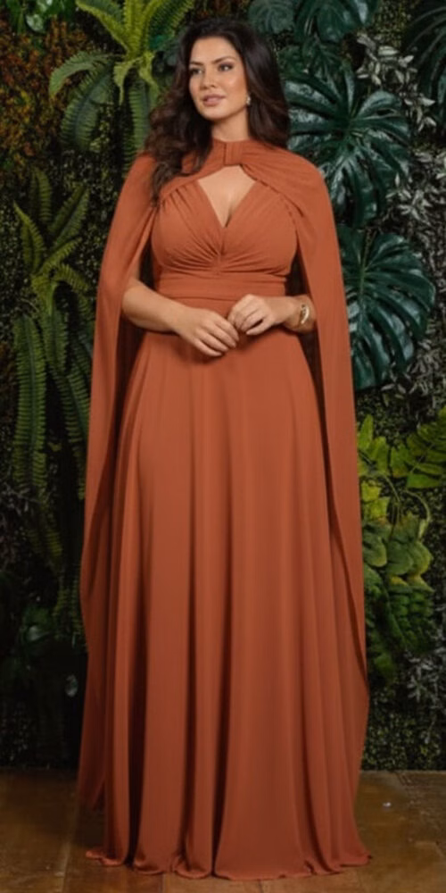 Vestido Plus Size Festa com Capa e Broche Removíveis