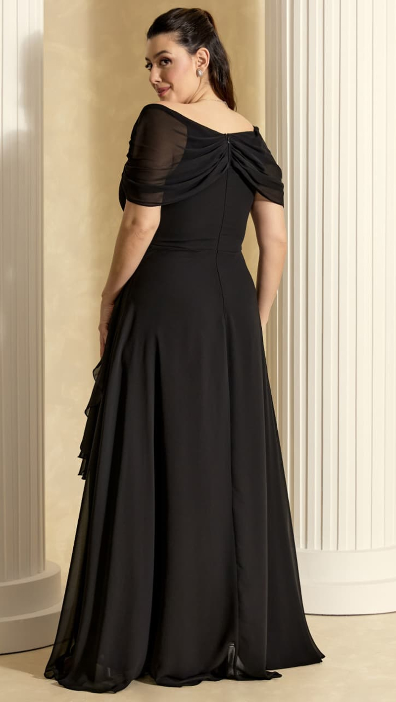 Vestido Festa Plus Size com Saia Sobreposta