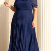 Vestido Festa Ombro a Ombro Plissado Plus Size