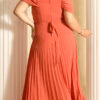 Vestido Festa Ombro a Ombro Plissado Plus Size