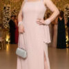 Vestido Festa Regata Bordada e Echarpe Plus Size