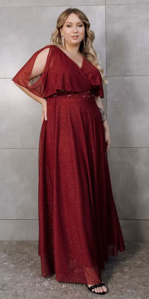 Vestido de Festa com Faixa Bordada Plus Size