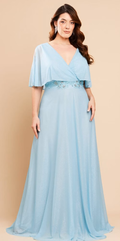 Vestido de Festa com Faixa Bordada Plus Size