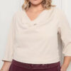 Blusa em Crepe Gola Degagê Plus Size