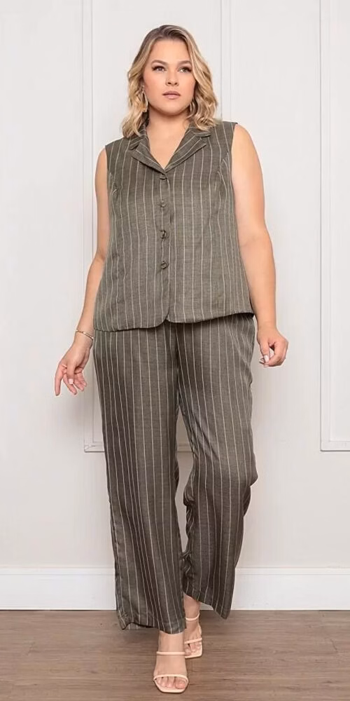 Conjunto Risca de Giz com Colete Plus Size