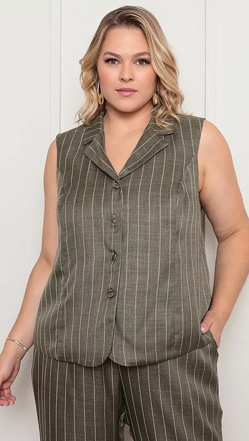 Conjunto Risca de Giz com Colete Plus Size
