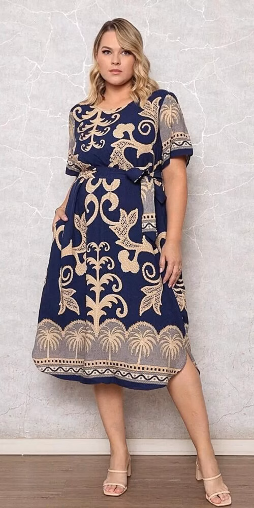 Vestido Plus Size Midi Estampa Barrada