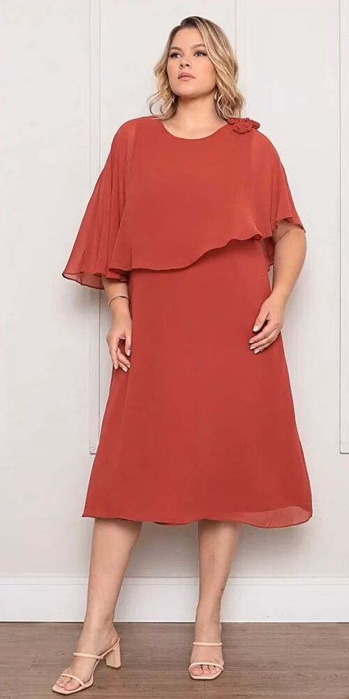 Vestido Midi Festa Capa com Flores Plus Size