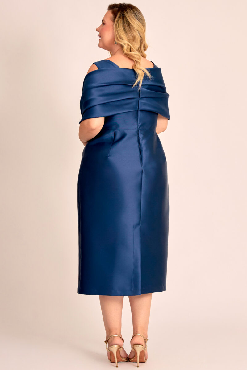 Vestido Midi Festa Zibeline com Echarpe Plus Size