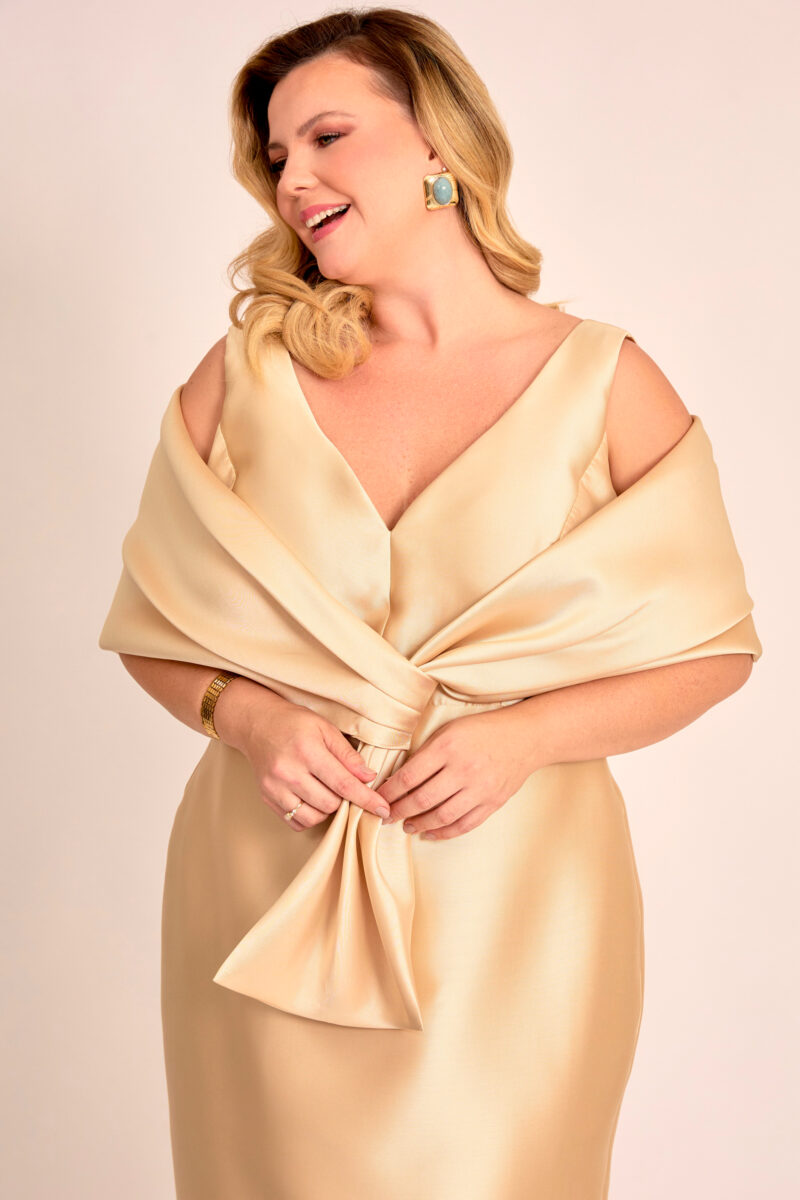 Vestido Midi Festa Zibeline com Echarpe Plus Size