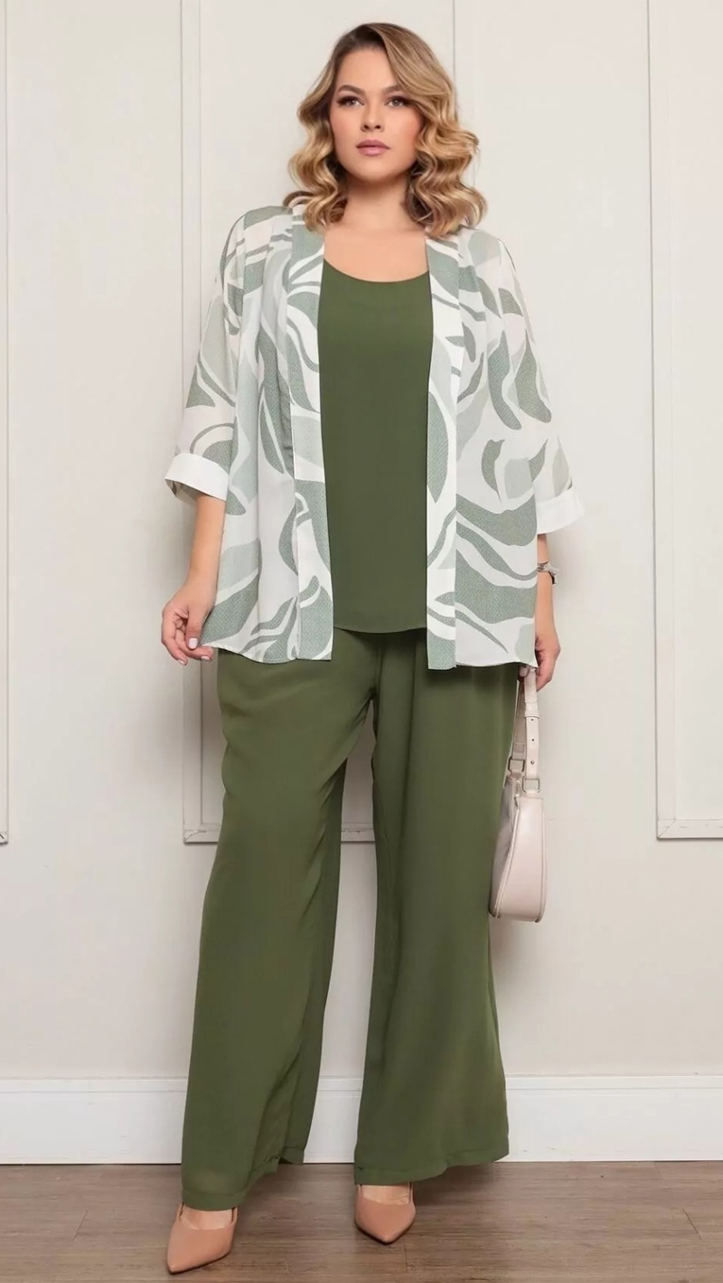 Trijunto Kimono Estampado Plus Size