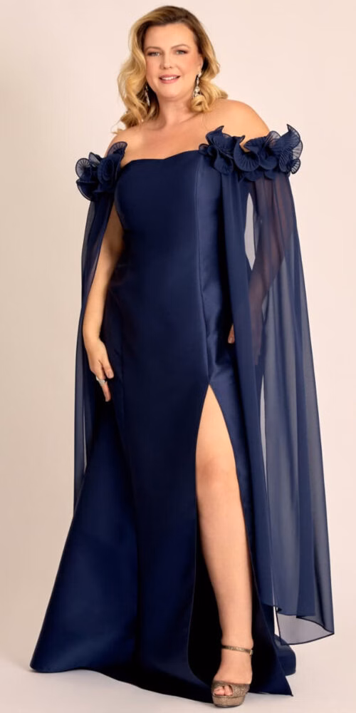 Vestido Festa Zibeline com Mangas Capa Removíveis Plus Size